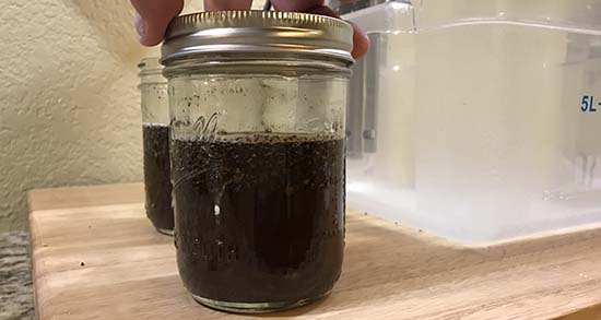 น้ำแช่กาแฟเก็บเอาไว้ในเครื่อง Sous Vide